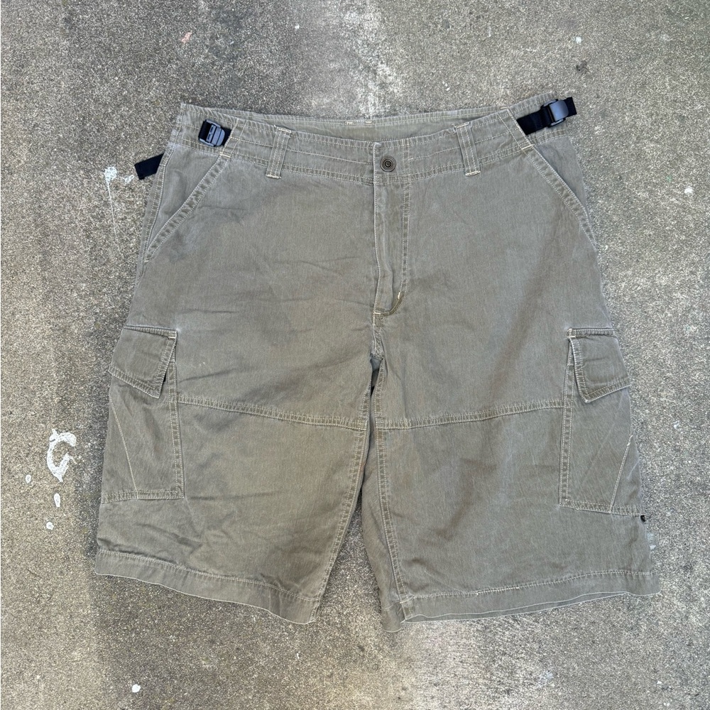 KUHL Mens Medium Cargo hiking Range Shorts